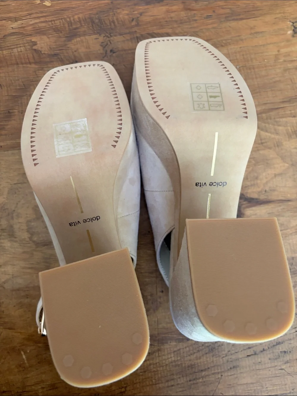 Dolce Vita brand new